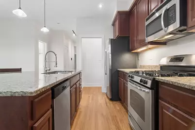1057 W Berwyn Avenue #3, Chicago, IL 60640 - Photo 11