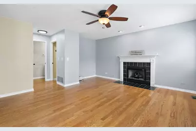 1158 Sweetwater Ridge, Lake in the Hills, IL 60156 - Photo 3