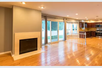 901 Providence Lane, Buffalo Grove, IL 60089 - Photo 11