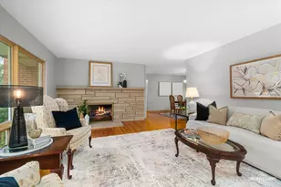 22W126 Buena Vista Dr, Glen Ellyn, IL 60137 - Photo 9