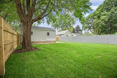 517 E Payson Street, Pontiac, IL 61764 - Photo 29