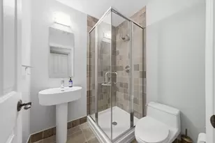 952 N Racine Ave, Chicago, IL 60642 - Photo 21