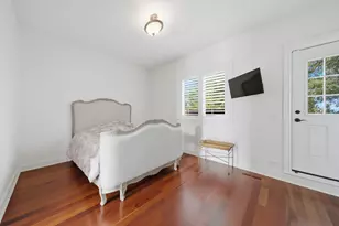 952 N Racine Ave, Chicago, IL 60642 - Photo 13