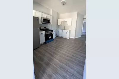 8211 S Escanaba Avenue #2, Chicago, IL 60617 - Photo 3