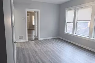 8211 S Escanaba Ave, Chicago, IL 60617 - Photo 25