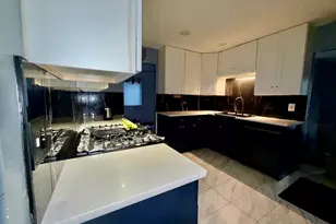 102 Adair Ct, Vernon Hills, IL 60061 - Photo 9