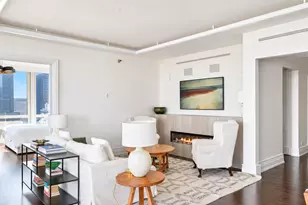 55 E Erie St, Chicago, IL 60611 - Photo 7