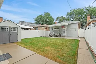 9528 S Manistee Ave, Chicago, IL 60617 - Photo 23