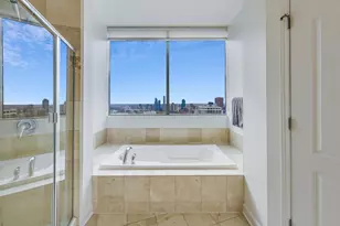 420 E Waterside Dr, Chicago, IL 60601 - Photo 27