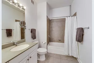 420 E Waterside Drive #4201, Chicago, IL 60601 - Photo 19