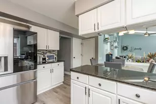 113 Oakton Ln, Lake Villa, IL 60046 - Photo 5