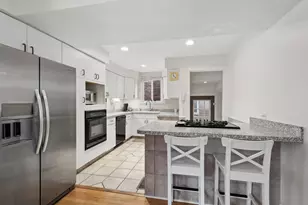 5338 N Newcastle Ave, Chicago, IL 60656 - Photo 7