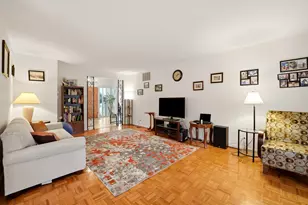 6429 Taylor Dr, Woodridge, IL 60517 - Photo 5