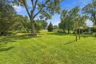 6429 Taylor Dr, Woodridge, IL 60517 - Photo 17
