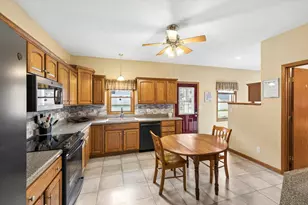 1118 10th Ave, Fulton, IL 61252 - Photo 17