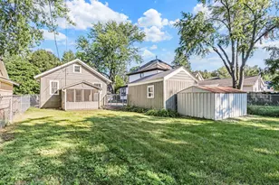 121 S Fordham Ave, Aurora, IL 60506 - Photo 17