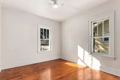 121 S Fordham Avenue, Aurora, IL 60506 - Photo 13