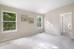 18153 W Banbury Dr, Gurnee, IL 60031 - Photo 17