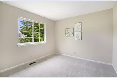 18153 W Banbury Drive, Gurnee, IL 60031 - Photo 23