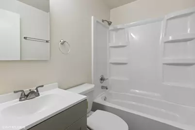 755 S Nelson Avenue #6W, Kankakee, IL 60901 - Photo 7