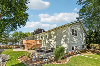 256 Meadows Drive, Sugar Grove, IL 60554 - Photo 23