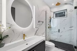 1300 N Claremont Ave, Chicago, IL 60622 - Photo 23
