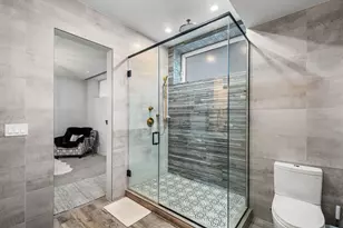 1300 N Claremont Ave, Chicago, IL 60622 - Photo 33