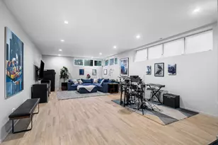 1300 N Claremont Ave, Chicago, IL 60622 - Photo 25
