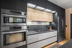 1300 N Claremont Ave, Chicago, IL 60622 - Photo 7