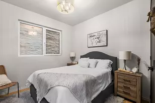 1300 N Claremont Ave, Chicago, IL 60622 - Photo 19