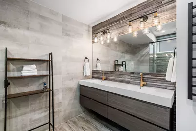 1300 N Claremont Avenue #1E, Chicago, IL 60622 - Photo 31