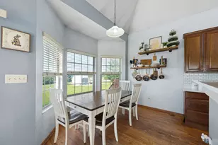 370 Sunset Blvd, Beecher, IL 60401 - Photo 5
