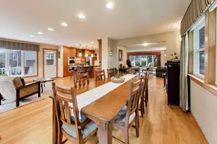 1914 N Burke Dr, Arlington Heights, IL 60004 - Photo 7