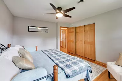 1914 N Burke Drive, Arlington Heights, IL 60004 - Photo 29