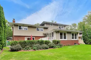 1914 N Burke Dr, Arlington Heights, IL 60004 - Photo 43