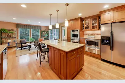 1914 N Burke Drive, Arlington Heights, IL 60004 - Photo 9