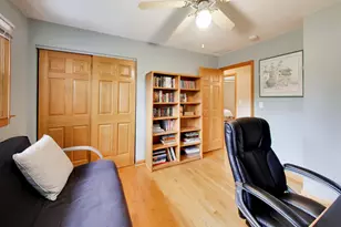 1914 N Burke Dr, Arlington Heights, IL 60004 - Photo 31