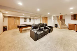 1914 N Burke Dr, Arlington Heights, IL 60004 - Photo 35