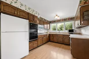 211 Sumac Rd, Highland Park, IL 60035 - Photo 13