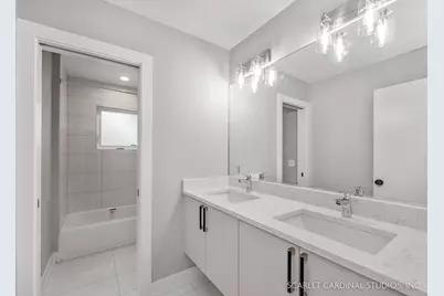 100 E Adams Avenue, Villa Park, IL 60181 - Photo 15