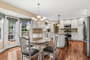 2237 Keim Rd, Naperville, IL 60565 - Photo 5