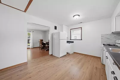 422 Suwanee Street, Park Forest, IL 60466 - Photo 5