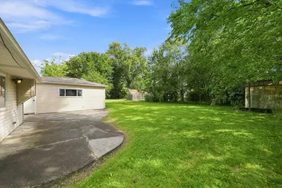 422 Suwanee Street, Park Forest, IL 60466 - Photo 19
