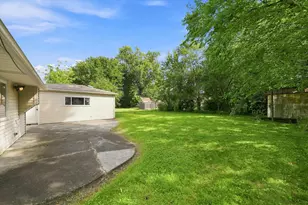 422 Suwanee St, Park Forest, IL 60466 - Photo 19