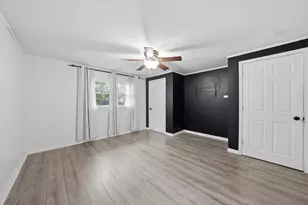 422 Suwanee St, Park Forest, IL 60466 - Photo 13
