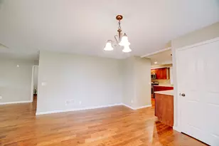 472 E Cherry St, Watseka, IL 60970 - Photo 13