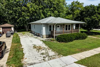 472 E Cherry Street, Watseka, IL 60970 - Photo 5