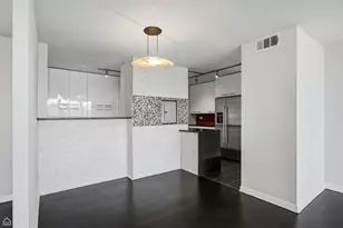330 W Diversey Pkwy, Chicago, IL 60657 - Photo 7