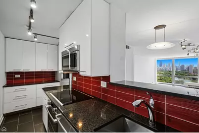 330 W Diversey Parkway #1907-09, Chicago, IL 60657 - Photo 9