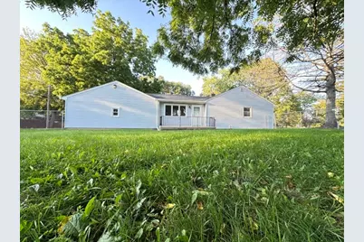 2716 Gideon Avenue, Zion, IL 60099 - Photo 3